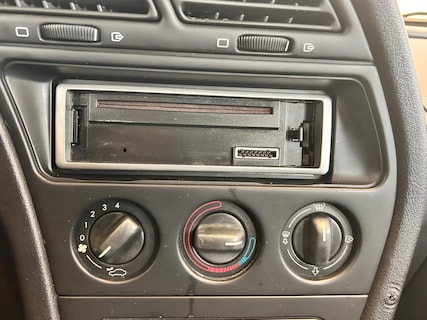 Peugeot-306