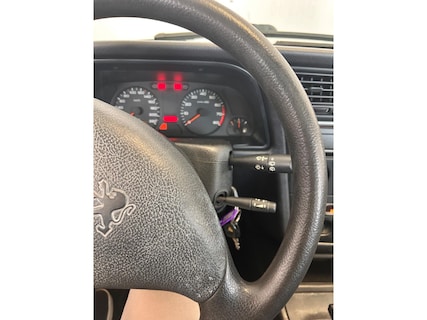 Peugeot-306