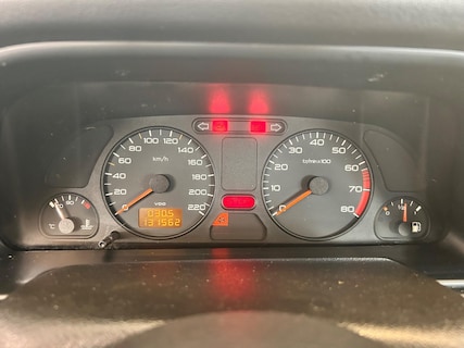 Peugeot-306