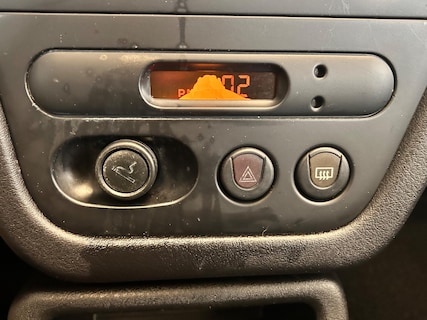 Peugeot-306