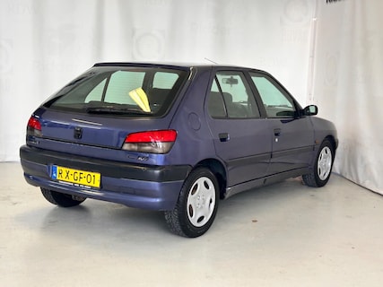 Peugeot-306