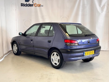 Peugeot-306