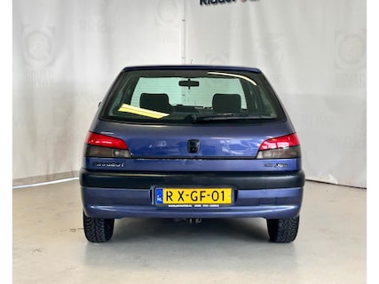 Peugeot-306