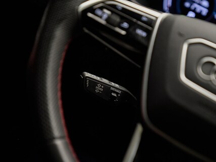 Audi-Q8 e-tron