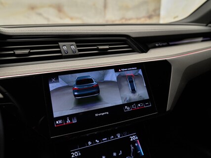 Audi-Q8 e-tron