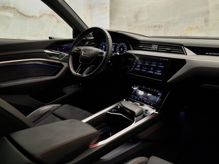 Audi-Q8 e-tron