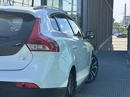 Volvo-V40 Cross Country