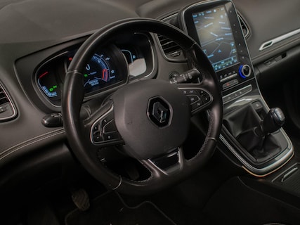 Renault-Scenic