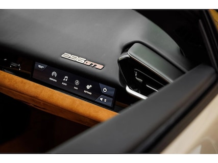 Ferrari-296 GTB