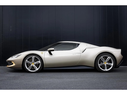Ferrari-296 GTB