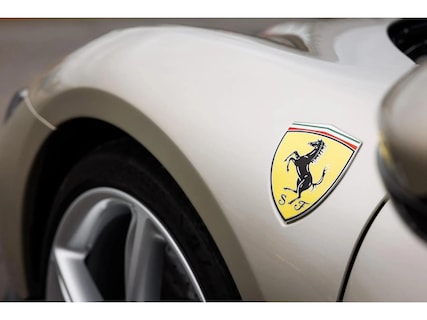 Ferrari-296 GTB