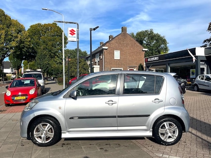 Daihatsu-Sirion