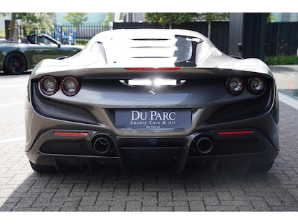 Ferrari-F8 Tributo