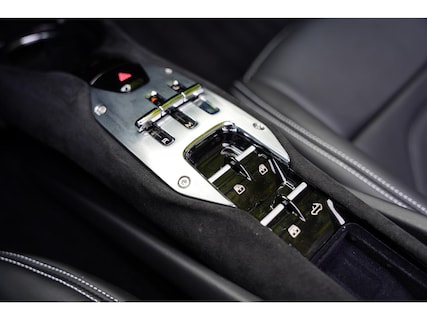 Ferrari-296 GTS