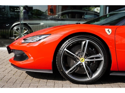 Ferrari-296 GTS