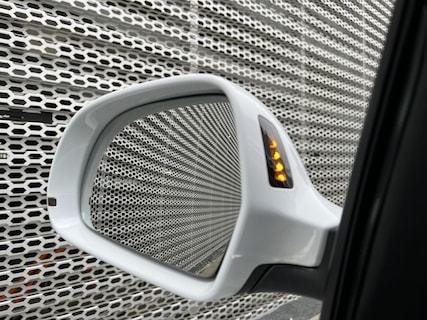 Audi-Q3