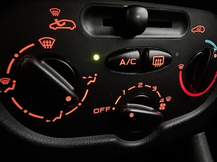 Peugeot-206+