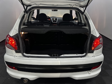 Peugeot-206+