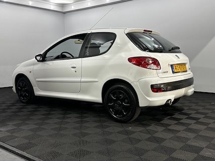 Peugeot-206+