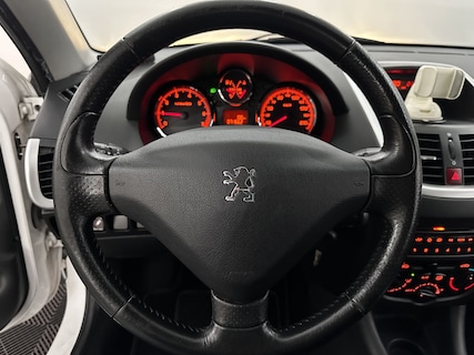 Peugeot-206+