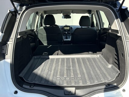 Renault-Scenic