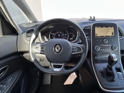 Renault-Scenic
