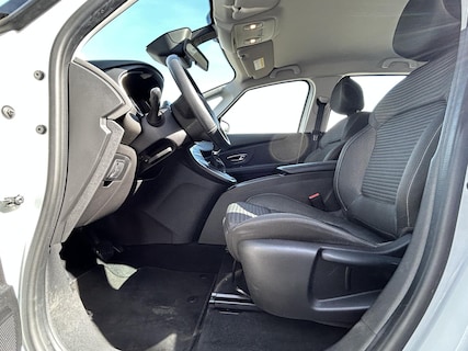 Renault-Scenic