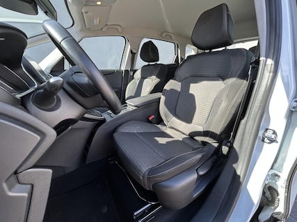 Renault-Scenic