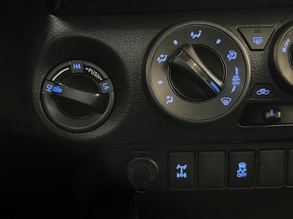 Toyota-Hilux