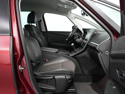 Renault-Scenic