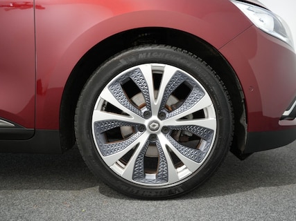 Renault-Scenic