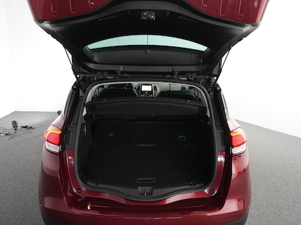 Renault-Scenic