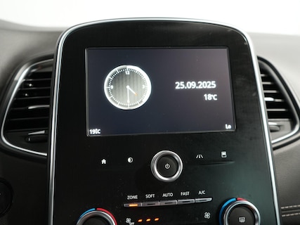 Renault-Scenic