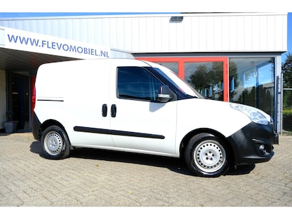 Opel-Combo