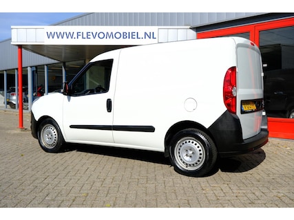 Opel-Combo