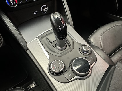 Alfa Romeo-Stelvio