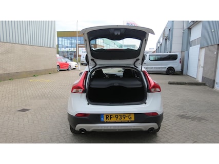 Volvo-V40 Cross Country