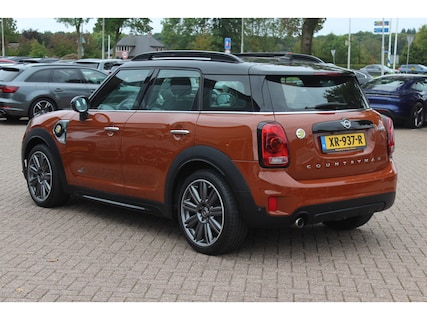 MINI-Countryman