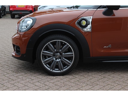 MINI-Countryman