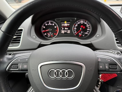 Audi-Q3