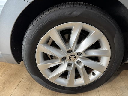Skoda-Superb