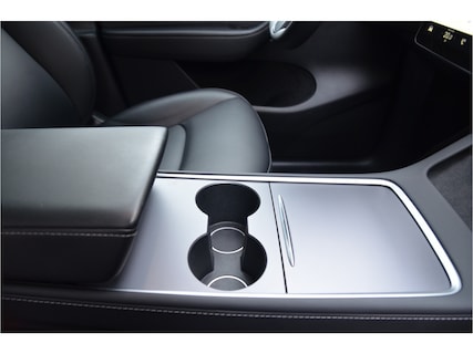 Tesla-Model Y