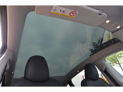 Tesla-Model Y