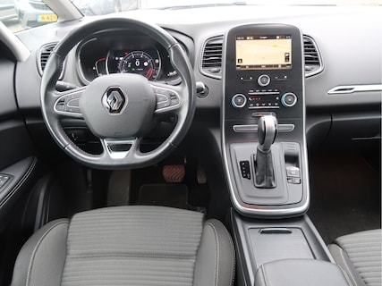 Renault-Scenic