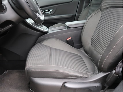 Renault-Scenic