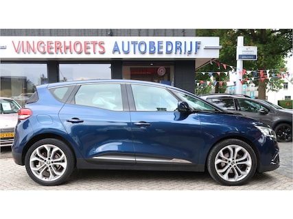 Renault-Scenic