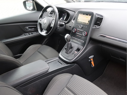 Renault-Scenic