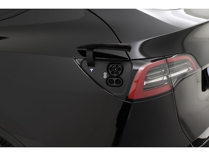 Tesla-Model Y
