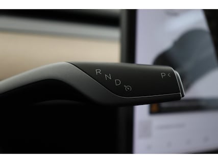 Tesla-Model Y