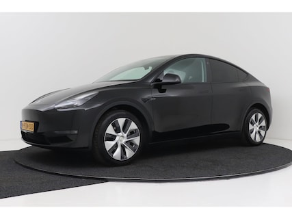 Tesla-Model Y